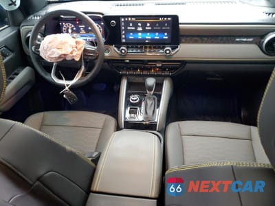 Zdjęcie 8 z 15 samochodu: 2024 CHEVROLET COLORADO ZR2 VIN:1GCPTFEK5R1256385 - miniatura