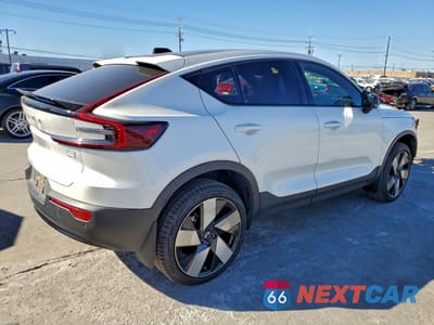 Trzecie zdjęcie samochodu z tyłu: 2023 VOLVO C40 RECHARGE PLUS VIN:YV4ED3GL7P2055018 - miniatura