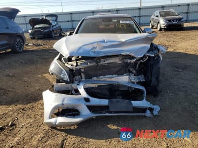 Piąte zdjęcie samochodu w środku: 2016 MERCEDES-BENZ C 300 VIN:55SWF4JB1GU145901 - miniatura