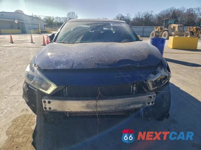 Piąte zdjęcie samochodu w środku: 2017 NISSAN MAXIMA 3.5S VIN:1N4AA6AP0HC400169 - miniatura