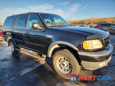 Czwarte zdjęcie samochodu z boku: 2002 FORD EXPEDITION XLT VIN:1FMPU16L22LA81347 - miniatura