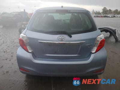 Zdjęcie 6 z 12 samochodu: 2013 TOYOTA YARIS VIN:JTDKTUD33DD543711 - miniatura