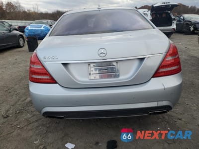 Zdjęcie 6 z 13 samochodu: 2010 MERCEDES-BENZ S 550 VIN:WDDNG7BB5AA336933 - miniatura