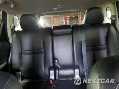 Zdjęcie 10 z 15 samochodu: 2019 NISSAN ROGUE S VIN:5N1AT2MV1KC802440 - miniatura