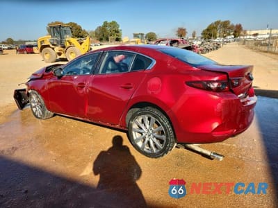 Drugie zdjęcie samochodu z przodu: 2019 MAZDA 3 PREFERRED PLUS VIN:JM1BPACL4K1106996 - miniatura