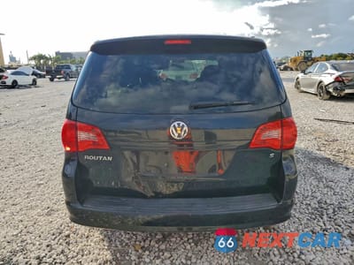 Zdjęcie 6 z 15 samochodu: 2012 VOLKSWAGEN ROUTAN S VIN:2C4RVAAG2CR393830 - miniatura