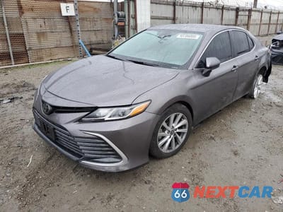 2023 TOYOTA CAMRY LE 4T1C11AK0PU769368 - główne zdjęcie licytacji z USA - miniatura