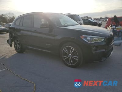 Czwarte zdjęcie samochodu z boku: 2017 BMW X1 XDRIVE28I VIN:WBXHT3C31H5F72345 - miniatura