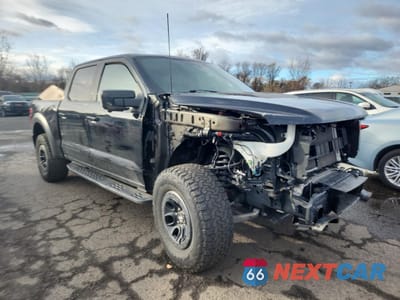 Czwarte zdjęcie samochodu z boku: 2022 FORD F150 RAPTOR VIN:1FTFW1RG8NFA83454 - miniatura