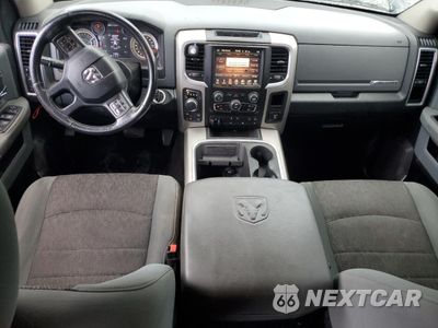Zdjęcie 8 z 14 samochodu: 2016 RAM 1500 SLT VIN:3C6RR7LTXGG181763 - miniatura