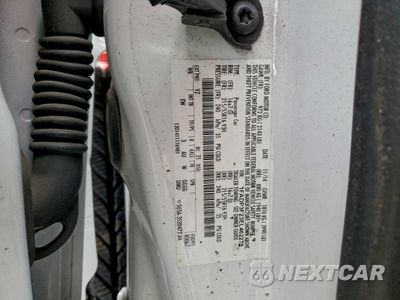 Zdjęcie 12 z 13 samochodu: 2014 FORD FOCUS SE VIN:1FADP3F23EL462278 - miniatura