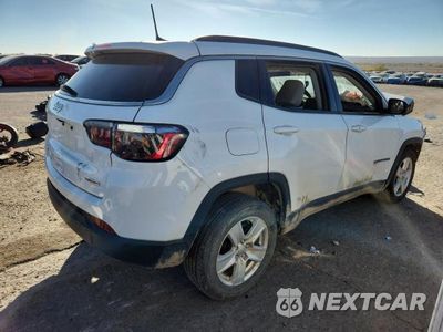Trzecie zdjęcie samochodu z tyłu: 2022 JEEP COMPASS LATITUDE VIN:3C4NJDBB7NT152134 - miniatura