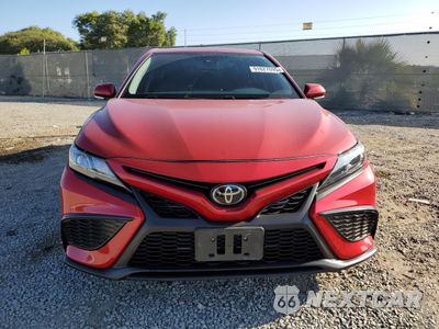 Piąte zdjęcie samochodu w środku: 2022 TOYOTA CAMRY SE VIN:4T1T11AK9NU062718 - miniatura