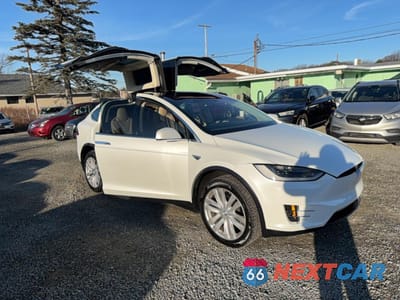 2016 TESLA MODEL X 5YJXCBE2XGF004399 - główne zdjęcie licytacji z USA - miniatura