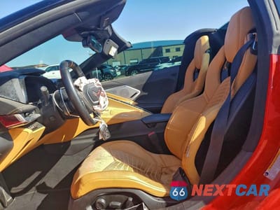Zdjęcie 7 z 11 samochodu: 2021 CHEVROLET CORVETTE STINGRAY 3LT VIN:1G1YC3D40M5108340 - miniatura
