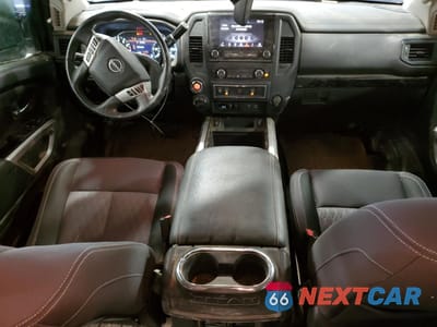 Zdjęcie 8 z 12 samochodu: 2023 NISSAN TITAN XD SV VIN:1N6AA1FB8PN108862 - miniatura