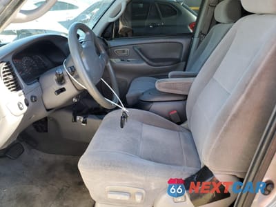 Zdjęcie 7 z 13 samochodu: 2002 TOYOTA SEQUOIA SR5 VIN:5TDBT44AX2S062810 - miniatura