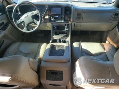 Zdjęcie 8 z 13 samochodu: 2003 GMC YUKON VIN:1GKEC13Z53R184983 - miniatura