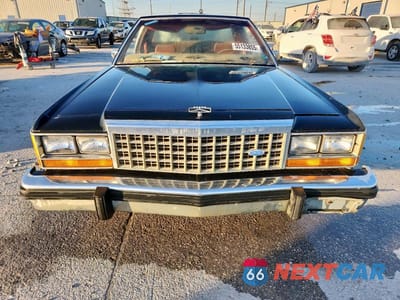 Piąte zdjęcie samochodu w środku: 1994 FORD CROWN VICTORIA VIN:2FABP42F3EX176598 - miniatura