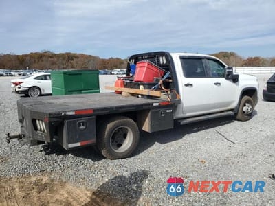 Trzecie zdjęcie samochodu z tyłu: 2022 CHEVROLET SILVERADO HD FLATBED TRUCK VIN:1GB4WREY2NF115792 - miniatura