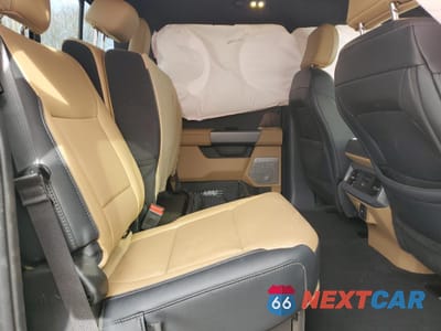 Zdjęcie 11 z 13 samochodu: 2026 FORD F350 SUPER DUTY VIN:1FT8W3DN4TEC25361 - miniatura