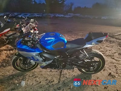 Trzecie zdjęcie samochodu z tyłu: 2023 SUZUKI GSX-R600 VIN:JS1GN7FA8P7100433 - miniatura