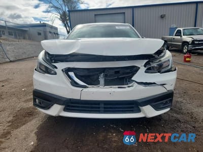 Piąte zdjęcie samochodu w środku: 2021 SUBARU LEGACY PREMIUM VIN:4S3BWAD60M3002279 - miniatura