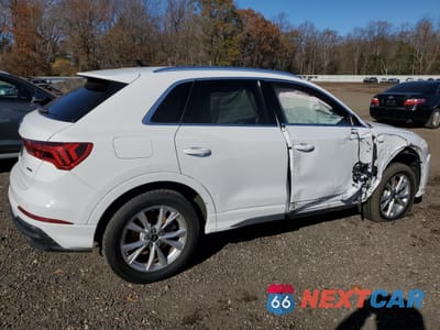 Trzecie zdjęcie samochodu z tyłu: 2024 AUDI Q3 PREMIUM S LINE 45 VIN:WA1DECF38R1084866 - miniatura