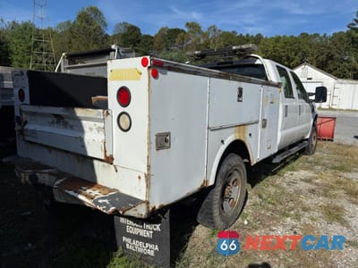 Trzecie zdjęcie samochodu z tyłu: 2008 FORD F350 SUPER DUTY UTILITY / SERVICE TRUCK VIN:1FDSW35Y58ED92491 - miniatura