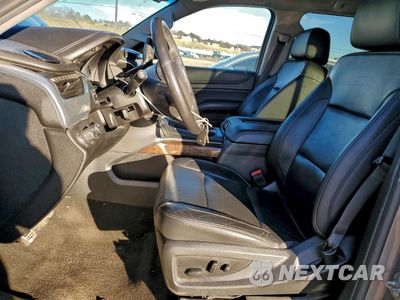 Zdjęcie 7 z 16 samochodu: 2018 CHEVROLET SUBURBAN K1500 LT VIN:1GNSKHKC8JR365815 - miniatura
