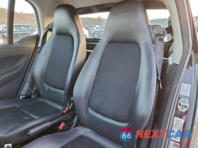 Zdjęcie 10 z 13 samochodu: 2009 SMART FORTWO PURE VIN:WMEEJ31X19K289019 - miniatura