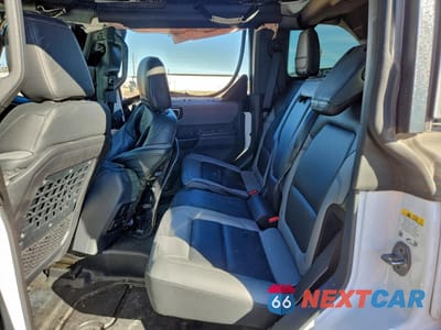 Zdjęcie 11 z 14 samochodu: 2024 FORD BRONCO BIG BEND VIN:1FMDE7BH5RLB43208 - miniatura