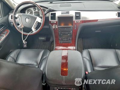 Zdjęcie 8 z 15 samochodu: 2009 CADILLAC ESCALADE ESV VIN:1GYFC16219R148905 - miniatura