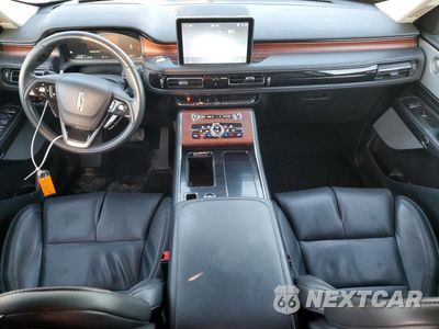 Zdjęcie 8 z 16 samochodu: 2023 LINCOLN AVIATOR RESERVE VIN:5LM5J7XC4PGL20444 - miniatura