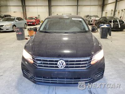 Piąte zdjęcie samochodu w środku: 2018 VOLKSWAGEN PASSAT S VIN:1VWAA7A38JC006144 - miniatura