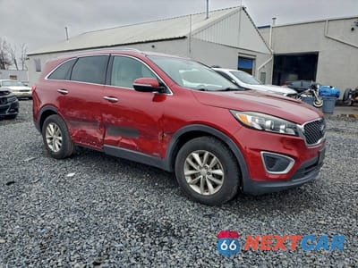 Czwarte zdjęcie samochodu z boku: 2018 KIA SORENTO LX VIN:5XYPGDA37JG416598 - miniatura
