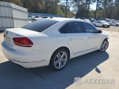 Trzecie zdjęcie samochodu z tyłu: 2014 VOLKSWAGEN PASSAT SE VIN:1VWBN7A30EC102574 - miniatura