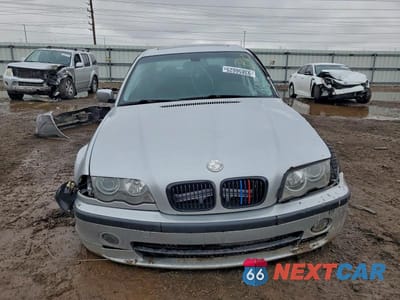 Piąte zdjęcie samochodu w środku: 2001 BMW 330 I VIN:WBAAV53411FT01681 - miniatura
