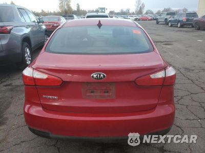 Zdjęcie 6 z 12 samochodu: 2016 KIA FORTE LX VIN:KNAFX4A62G5579440 - miniatura