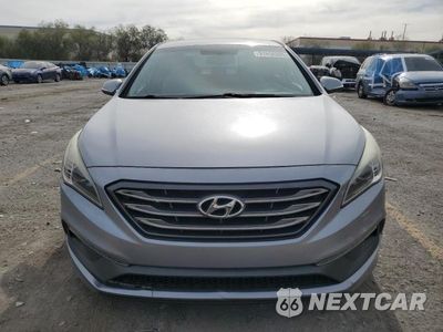 Piąte zdjęcie samochodu w środku: 2015 HYUNDAI SONATA SPORT VIN:5NPE34AF7FH035878 - miniatura
