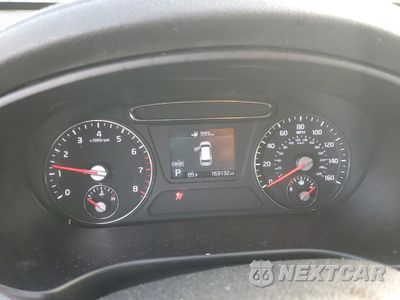 Zdjęcie 9 z 15 samochodu: 2019 KIA SORENTO L VIN:5XYPG4A33KG528946 - miniatura