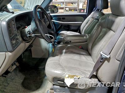 Zdjęcie 7 z 15 samochodu: 2002 CHEVROLET SUBURBAN K1500 VIN:3GNFK16Z02G342862 - miniatura