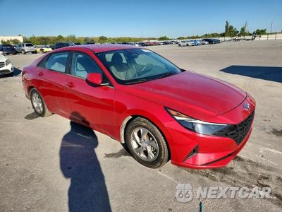 Czwarte zdjęcie samochodu z boku: 2021 HYUNDAI ELANTRA VIN:5NPLL4AG5MH039456 - miniatura