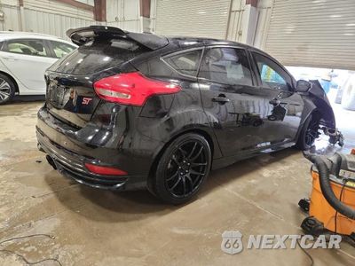 Trzecie zdjęcie samochodu z tyłu: 2017 FORD FOCUS ST VIN:1FADP3L92HL240773 - miniatura