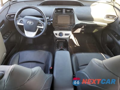 Zdjęcie 8 z 13 samochodu: 2017 TOYOTA PRIUS VIN:JTDKARFU1H3037802 - miniatura