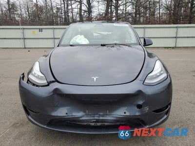 Piąte zdjęcie samochodu w środku: 2022 TESLA MODEL Y VIN:7SAYGDEE0NF401683 - miniatura