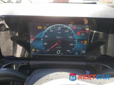 Zdjęcie 9 z 14 samochodu: 2021 MERCEDES-BENZ GLA 250 VIN:W1N4N4GB8MJ254176 - miniatura