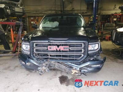 Piąte zdjęcie samochodu w środku: 2017 GMC SIERRA K1500 SLE VIN:1GTV2MEC6HZ259903 - miniatura