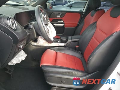 Zdjęcie 7 z 13 samochodu: 2022 MERCEDES-BENZ GLB AMG 35 4MATIC VIN:W1N4M5BB2NW184971 - miniatura