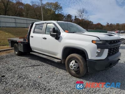 Czwarte zdjęcie samochodu z boku: 2022 CHEVROLET SILVERADO HD FLATBED TRUCK VIN:1GB4WREY2NF115792 - miniatura